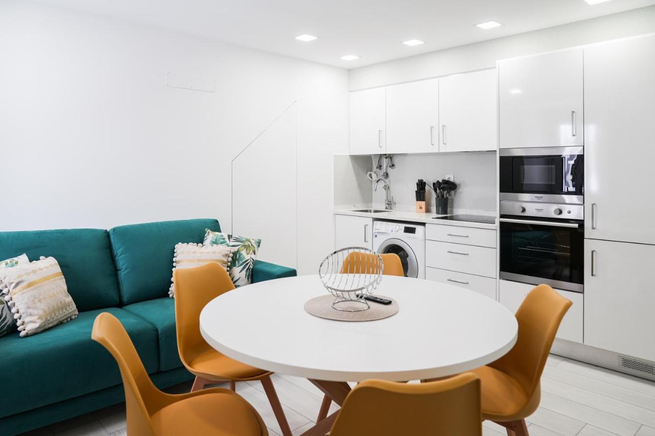 Nazare One Bedroom, 2 Mins From The Beach Exteriör bild