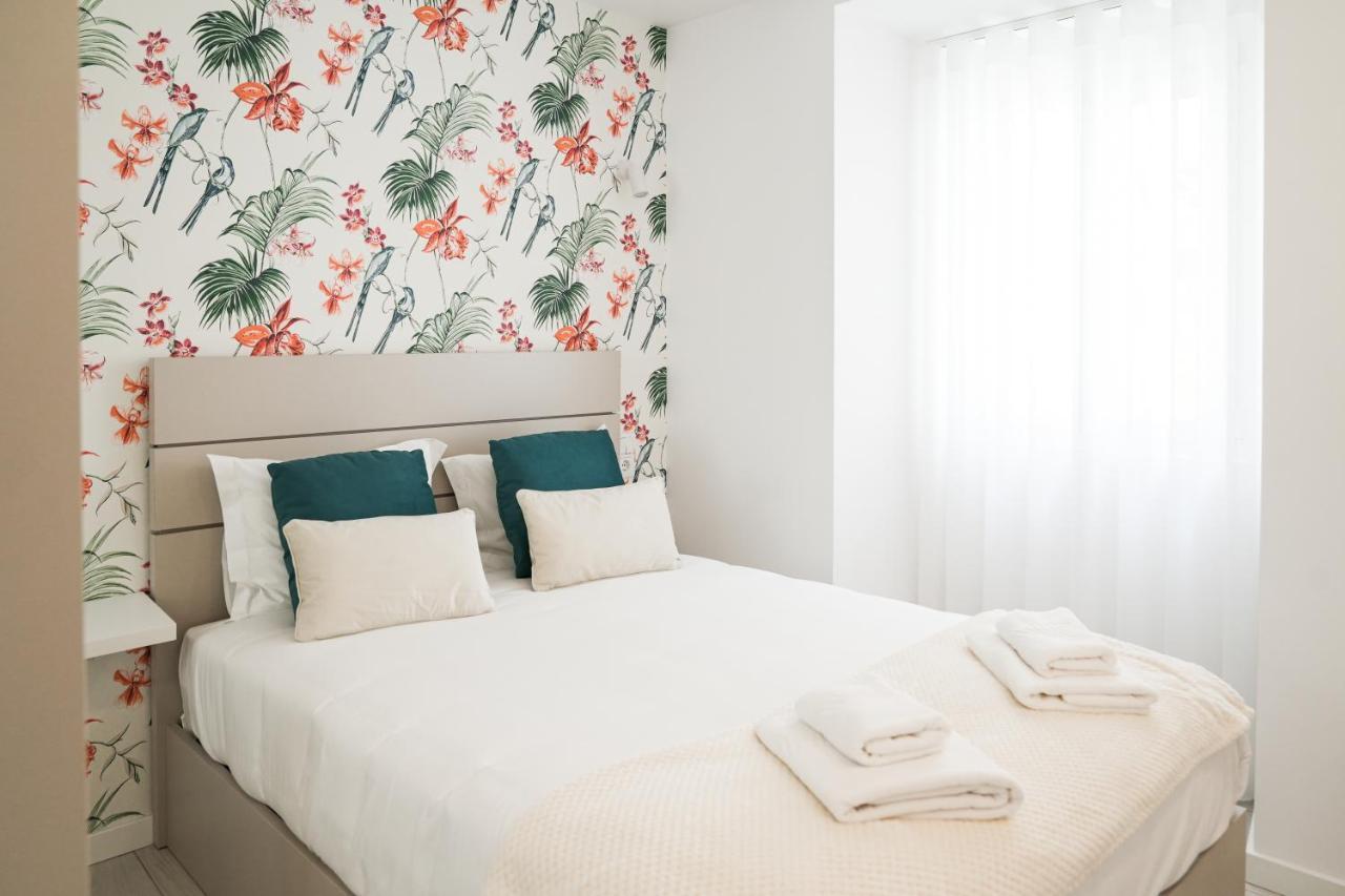 Nazare One Bedroom, 2 Mins From The Beach Exteriör bild